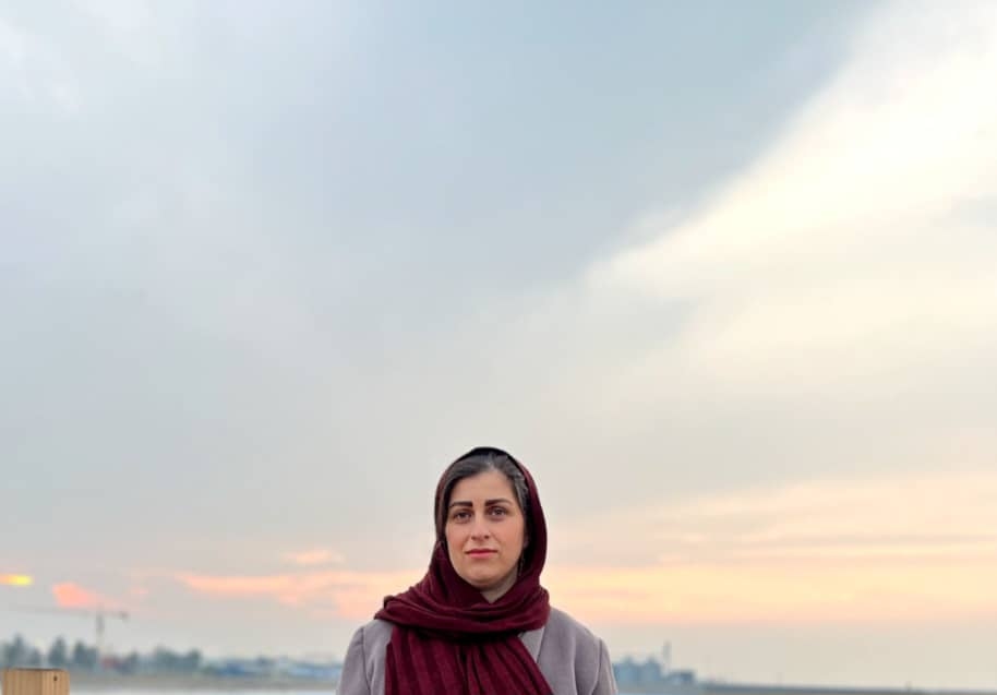 hostIntroImage-مهری بالار 