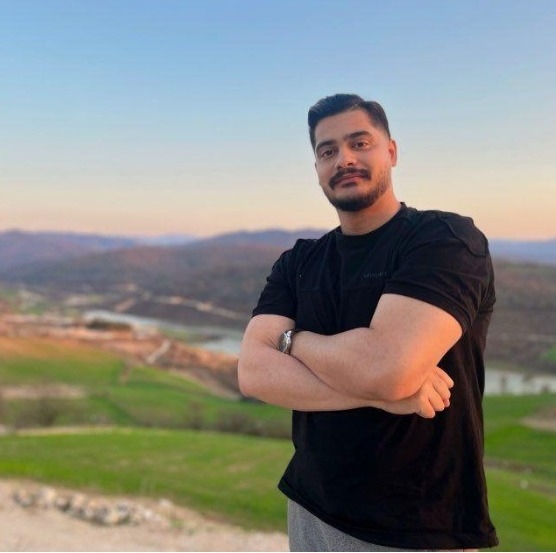 hostIntroImage-محمد قنبری ساروی