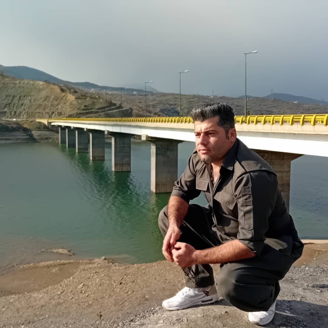 hostIntroImage-رزگار رحمتی