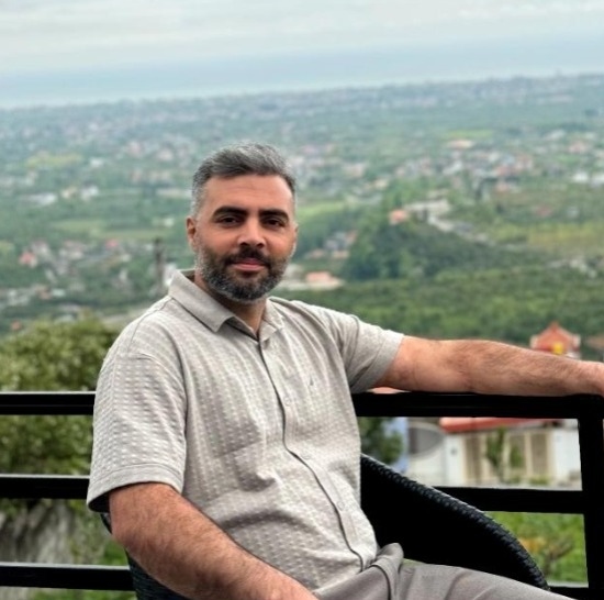 hostIntroImage-حسین خانکشی 