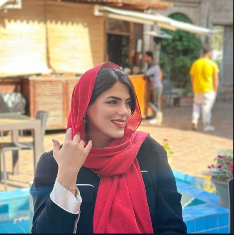 hostIntroImage-مبینا اسماعیل زاده