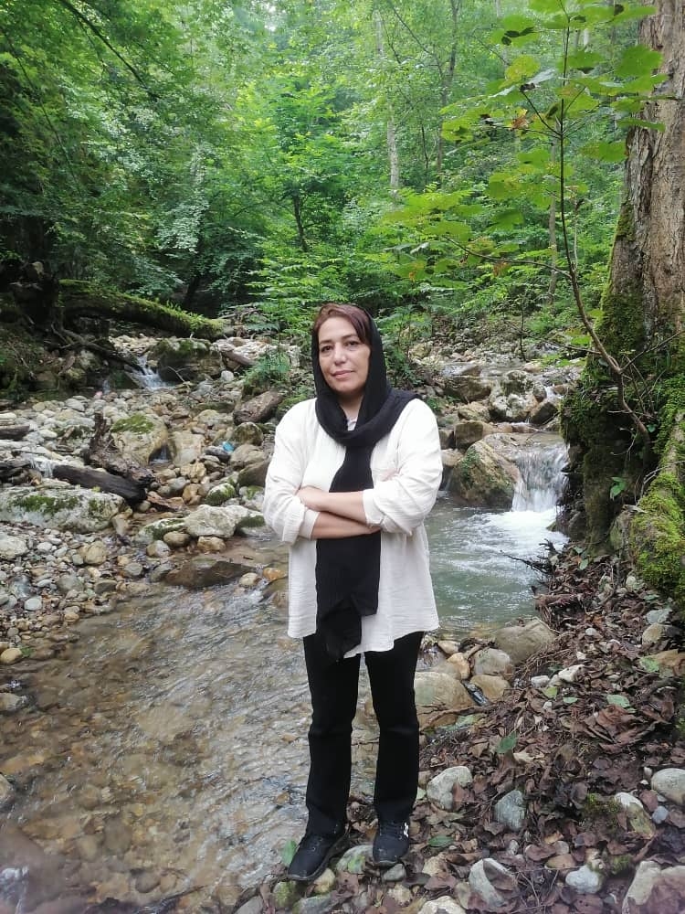 hostIntroImage-خدیجه میروکیلی