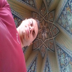 hostIntroImage-محمد خواستاری