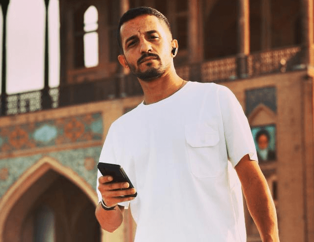 hostIntroImage-ارش نادری