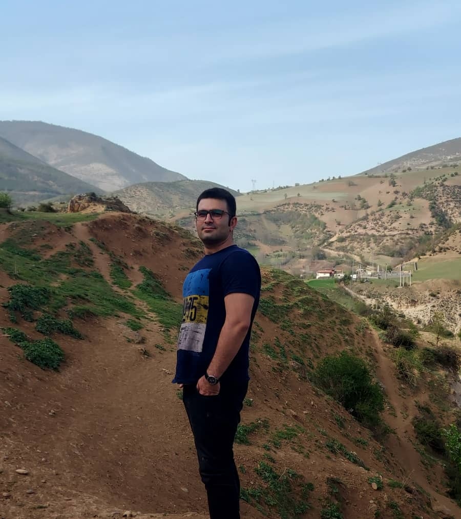 hostIntroImage-احمد زرودی