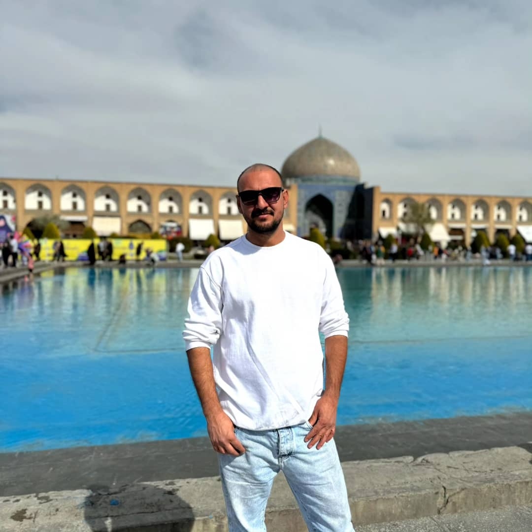 hostIntroImage-وحید سیاه پوش 