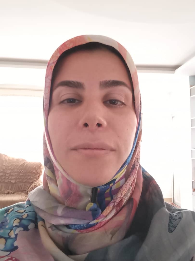 hostIntroImage-نجمه سنجابی 