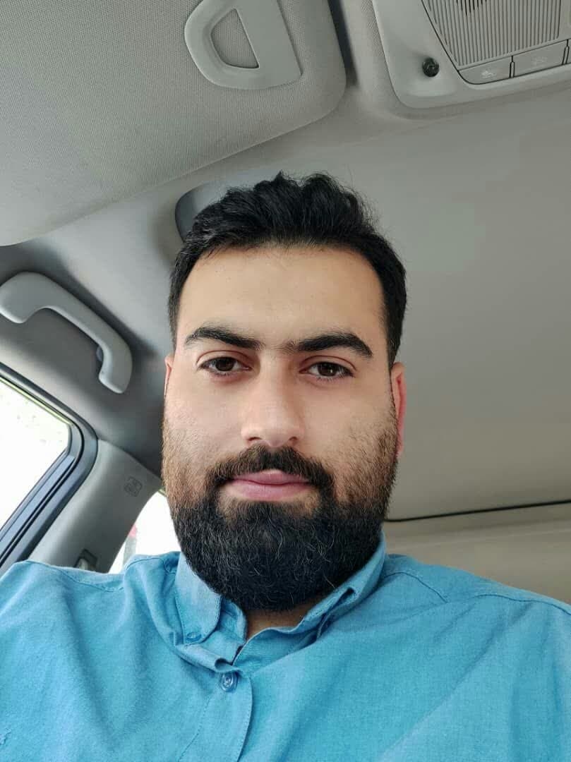 hostIntroImage-حسین رضوانی 