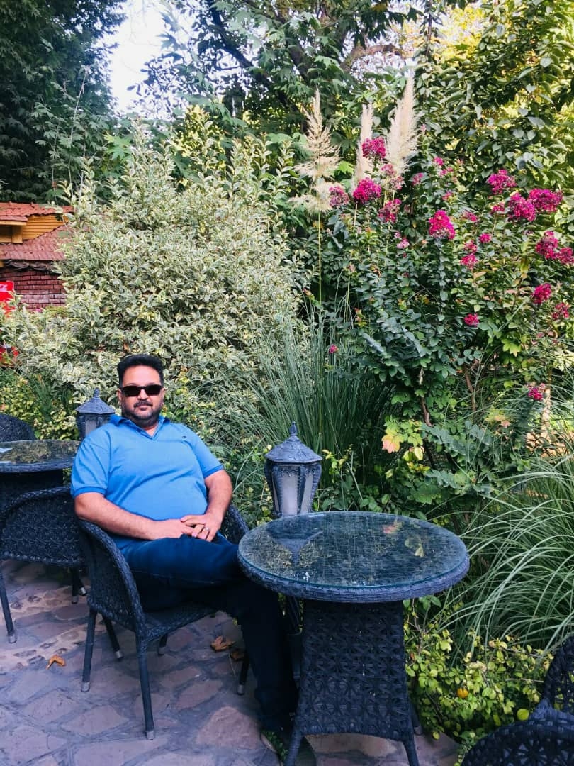 hostIntroImage-سید رضا عاشوریان