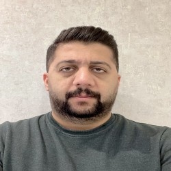 hostIntroImage-کامبیز سقائی