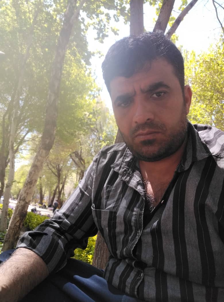 hostIntroImage-ایوب آدینه