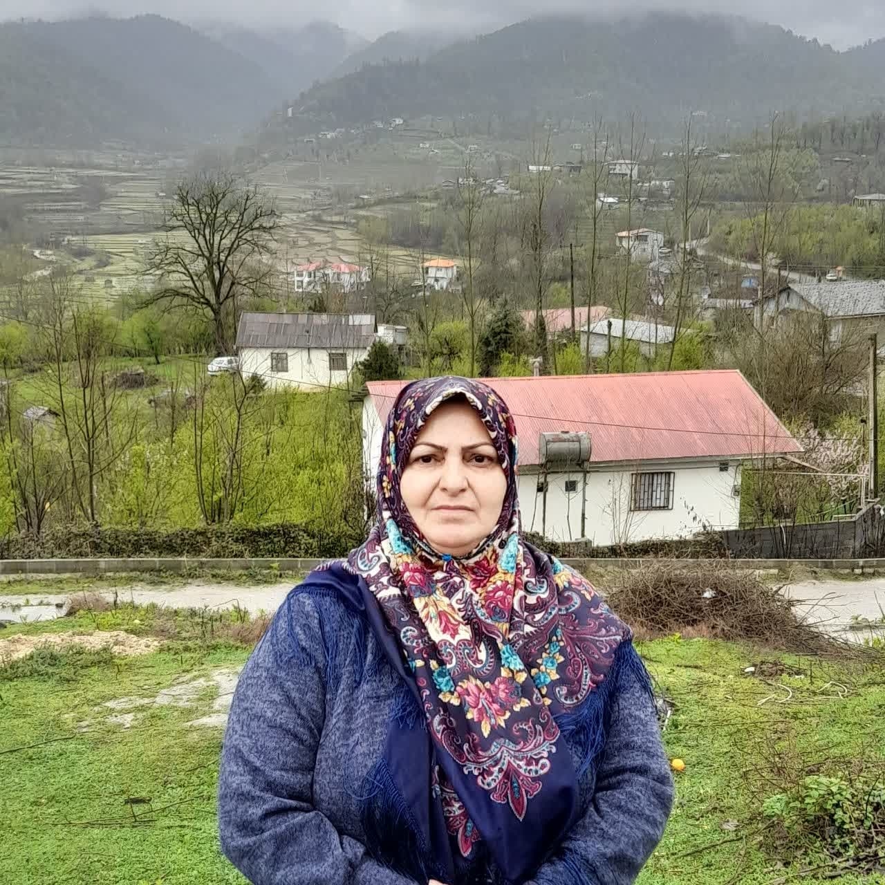 hostIntroImage-صغری خلیلی تبار