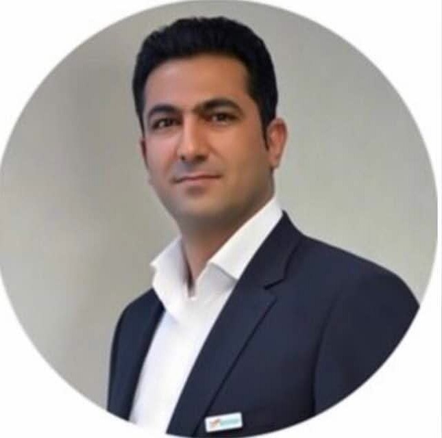 hostIntroImage-داود محمودی