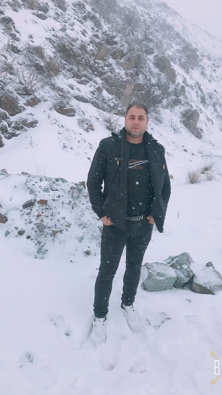 hostIntroImage-محمود رمضانی