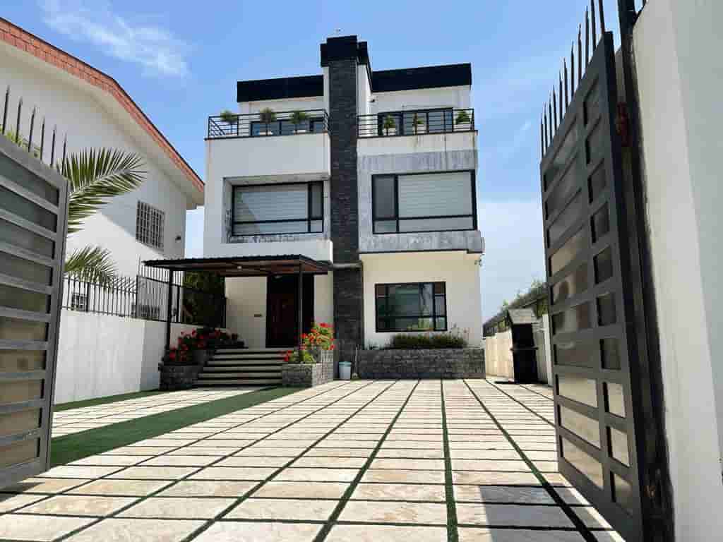 اجاره ویلا استخر سرپوشیده آب گرم نزدیک ساحل نوشهر