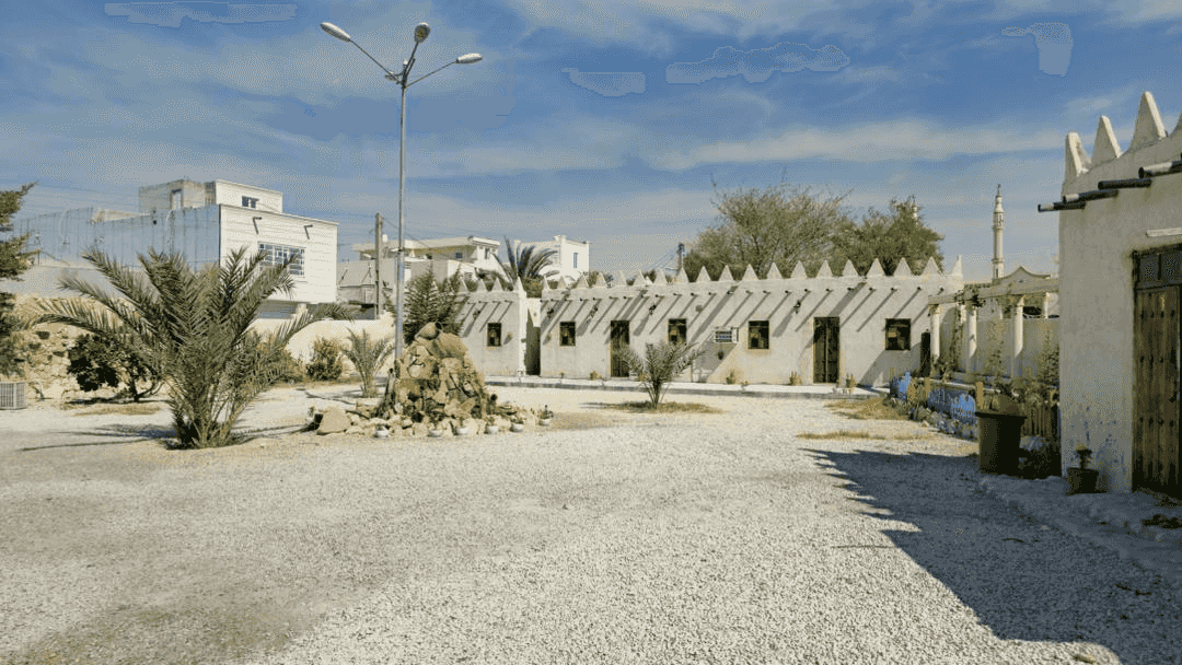 اقامتگاه سنتی در چاه مبارک عسلویه - اتاق 5 تک خواب