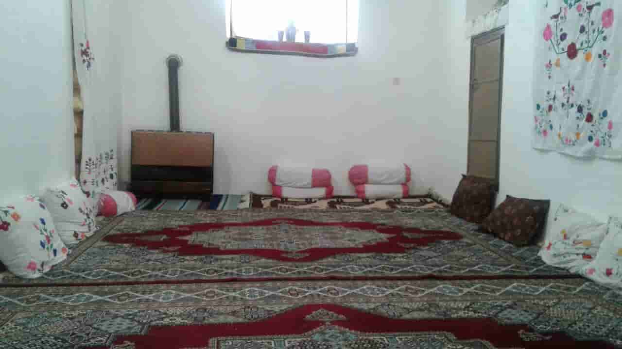 اجاره بومگردی سنتی در مزار بجستان