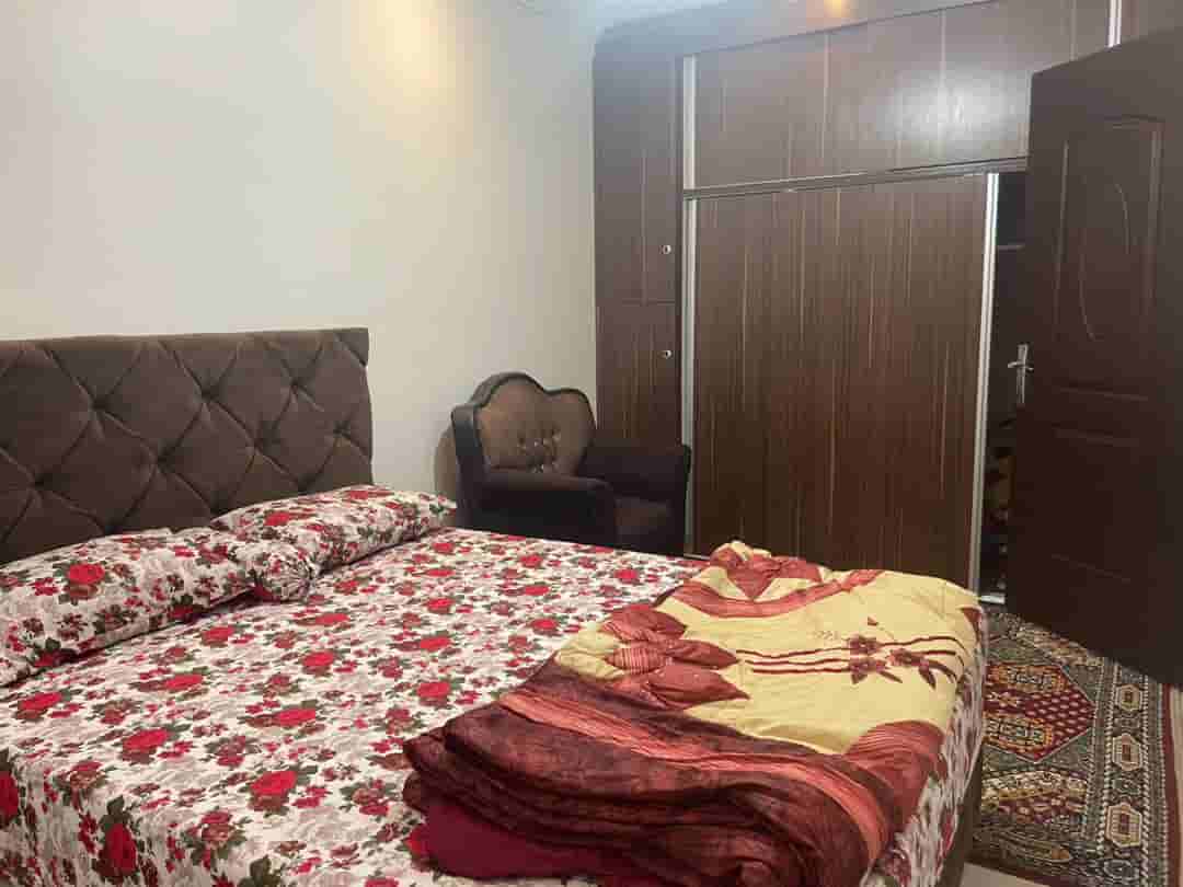 اجاره آپارتمان مبله دو خوابه در گلسار - طبقه اول