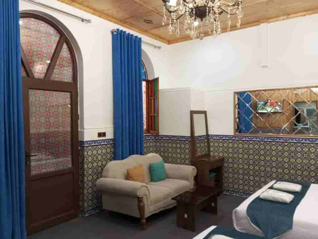 اجاره هتل سنتی در سنگ سیاه شیراز - چهارتخته