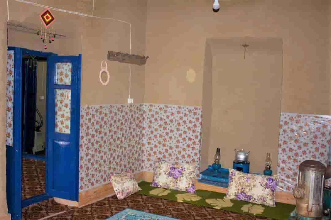 اجاره اتاق 8نفره سنتی در نامق کاشمر - عمونوروز