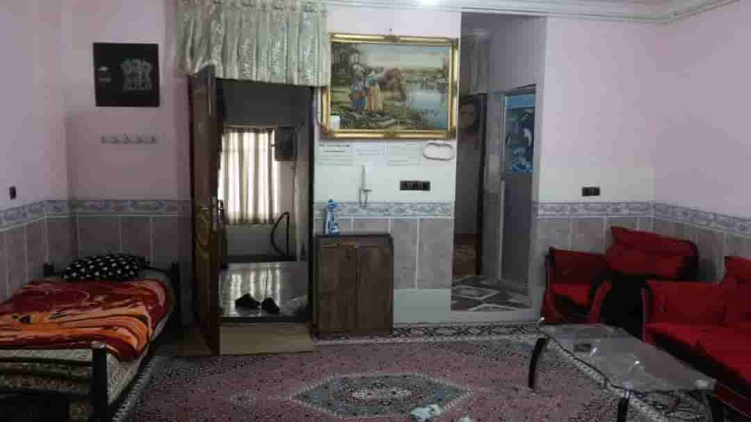 آپارتمان دوخوابه طبقه ی اول  در مدرس همدان
