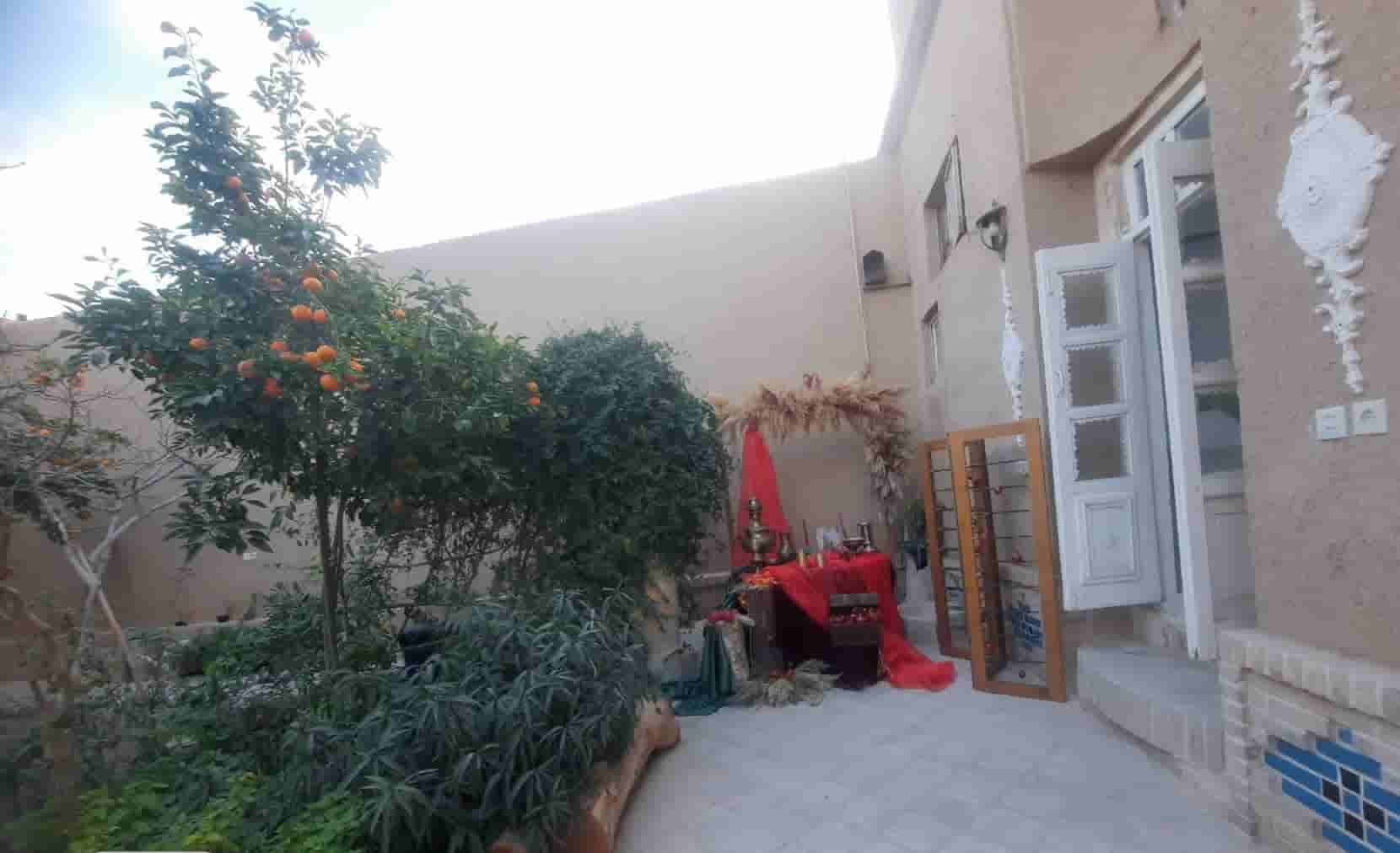 اجاره سوئیت بومگردی در فهادان یزد - اتاق کاه گلی