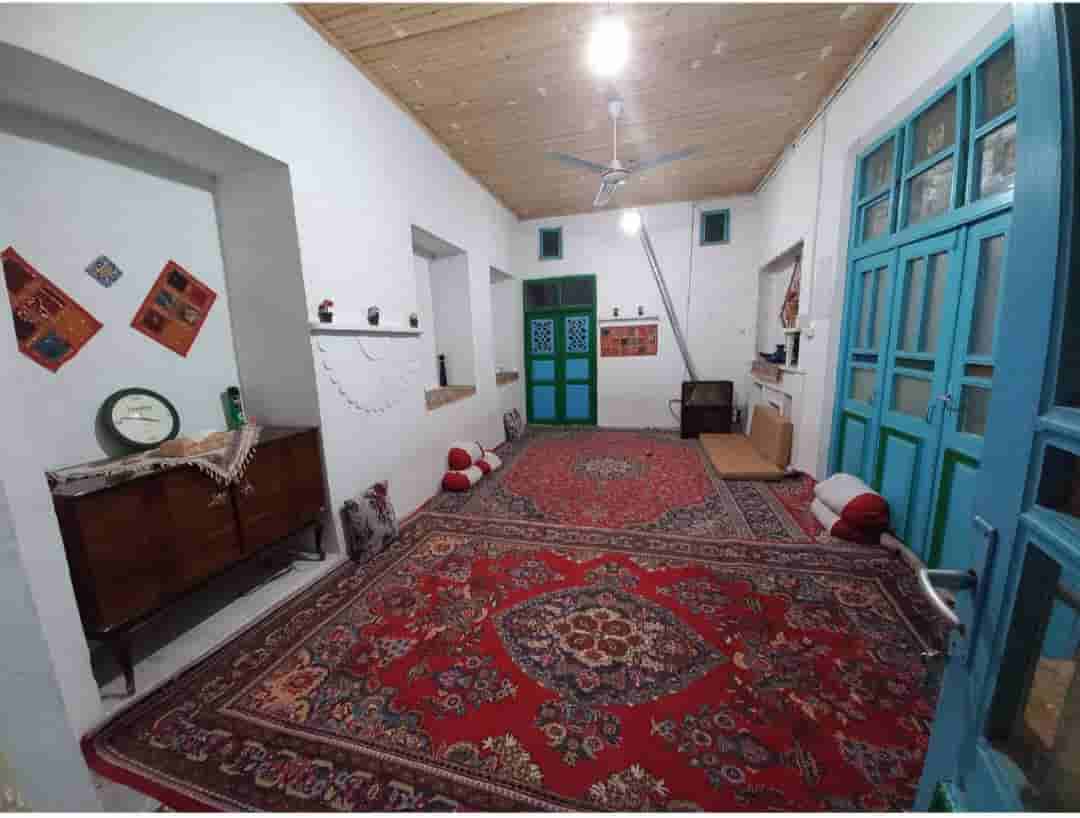 اجاره سوئیت سنتی در حسن حافظ گلپایگان - اتاق 1 خان نشین
