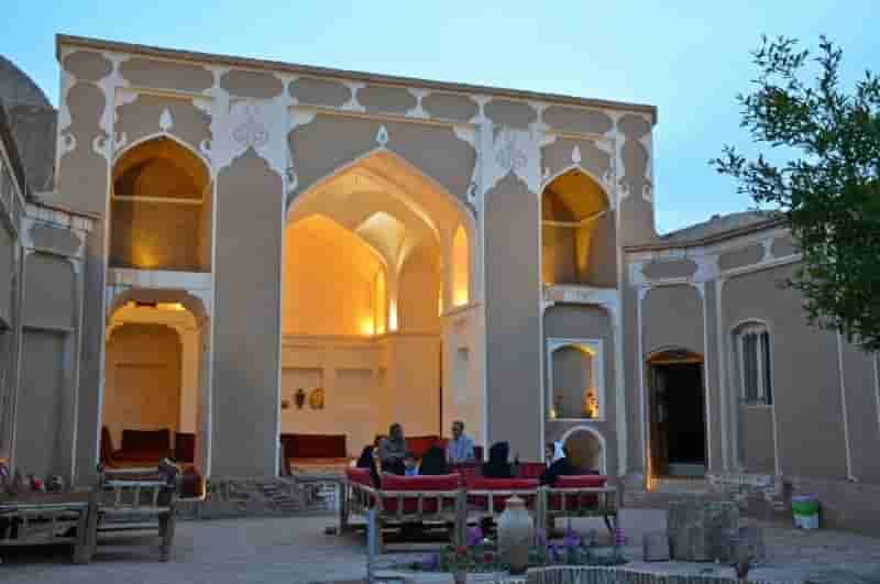 اجاره اتاق سنتی در روستا ریاب گناباد - تابستانه