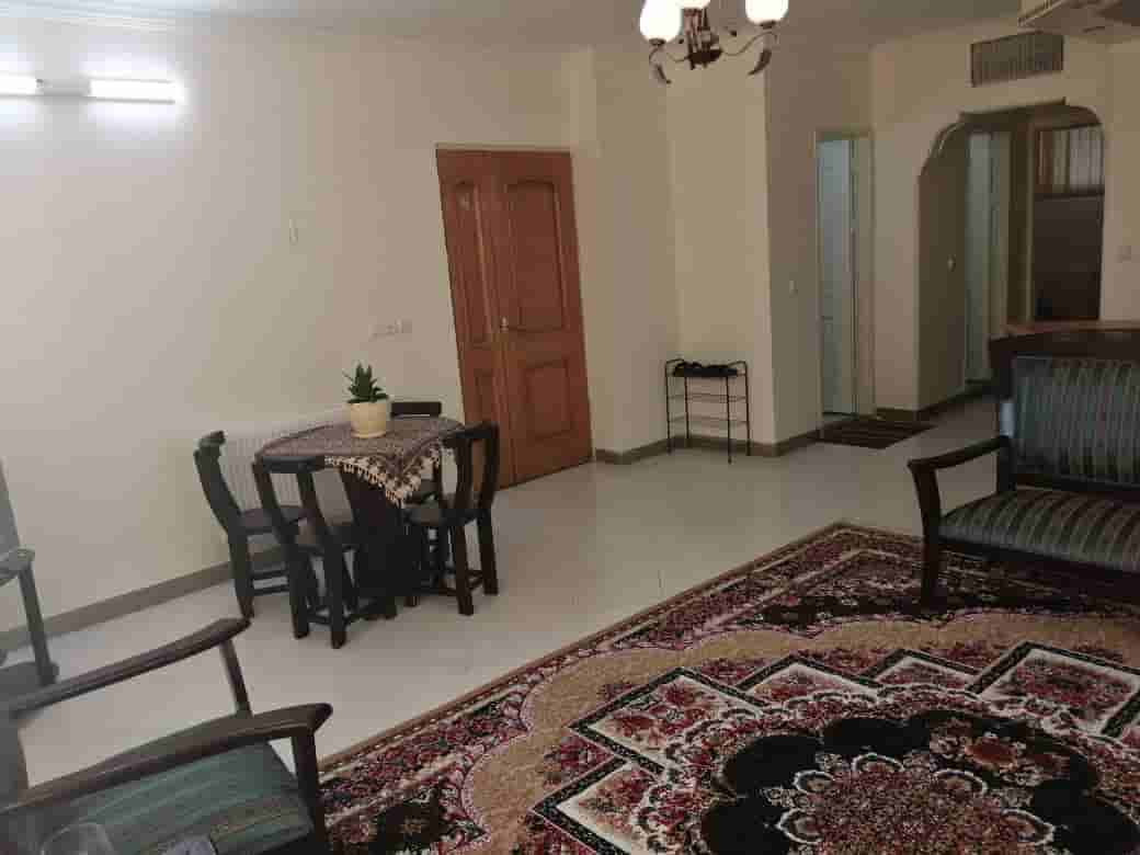 اجاره منزل مبله در چهارباغ اصفهان-دوخوابه طبقه اول