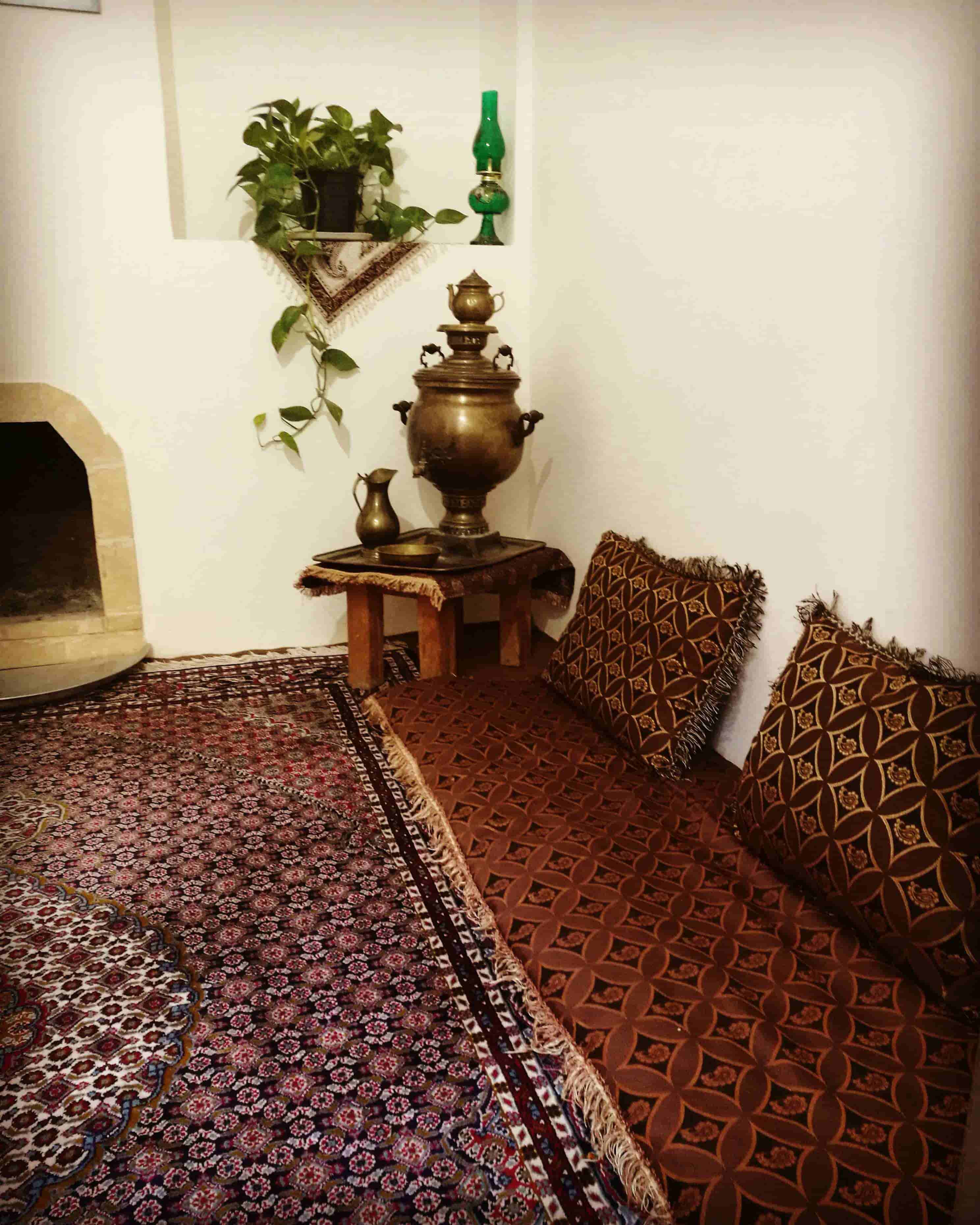 اجاره  اقامتگاه بومگردی در شریعتی راین - 12 متری