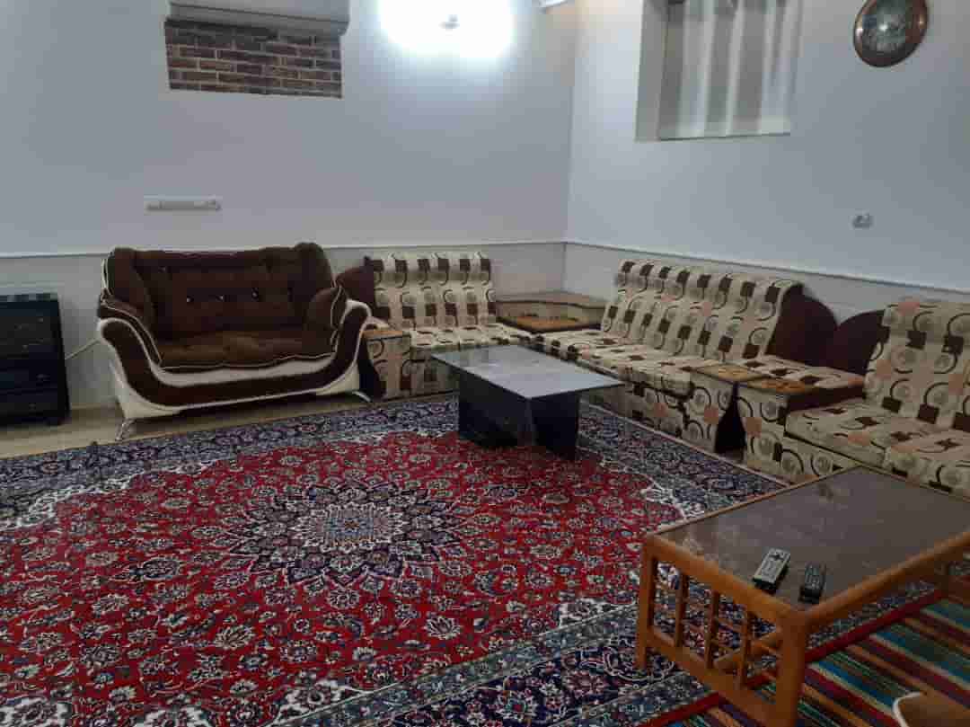 اجاره منزل ویلایی در امیرکبیر-کاشان تک خوابه همکف