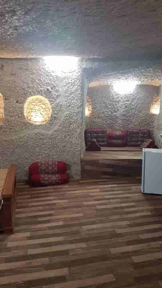 اقامتگاه صخره ای در کندوان - شماره 3