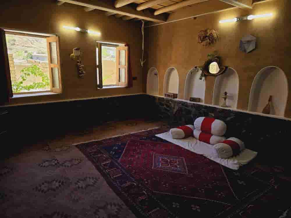 اجاره اتاق بومگردی در بَرزُک کاشان - گل یاس