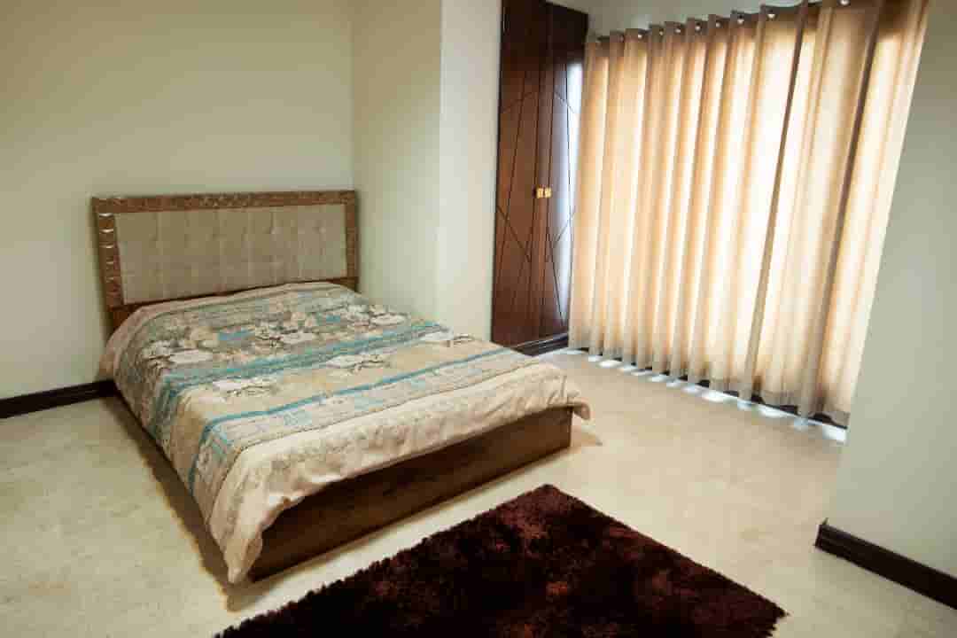 اجاره سوئیت مبله دوخوابه در شریعتی تهران -طبقه ی چهارم