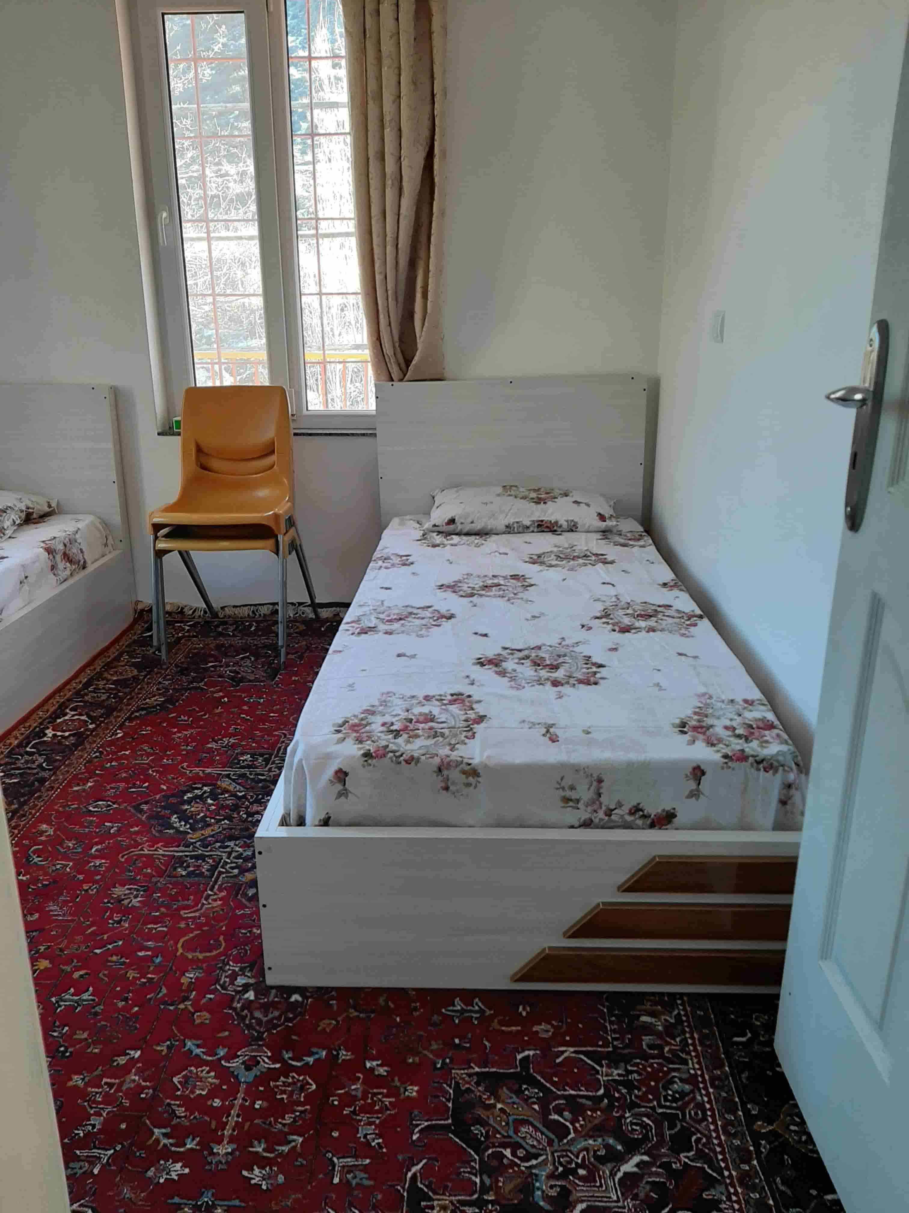 اجاره بوم گردی کوهستانی در گلوسنگ کلیبر