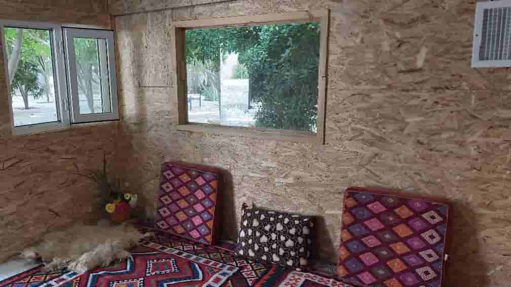اجاره کلبه چوبی در کاخ اردشیر بابکان فیروزآباد