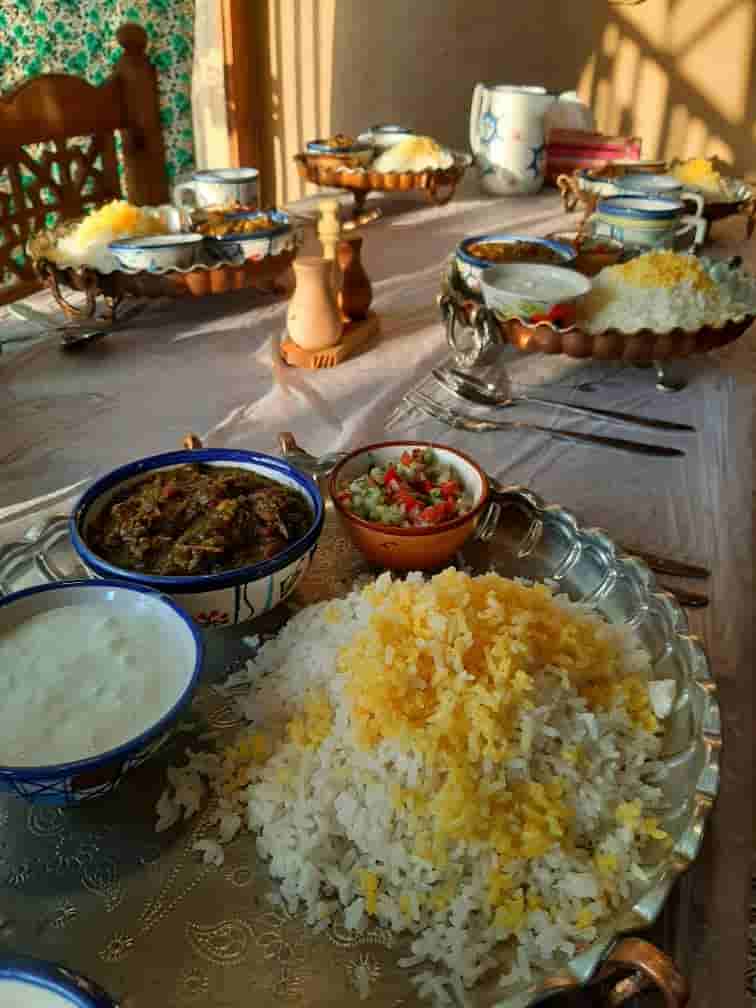 اجاره اقامتگاه بوم گردی سنتی در مهریز یزد  | اتاق سه تخته