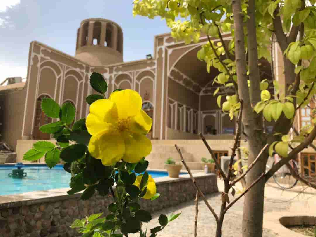 اجاره بوم گردی سنتی در مهریز یزد | جهانگرد 7 چهارتخته