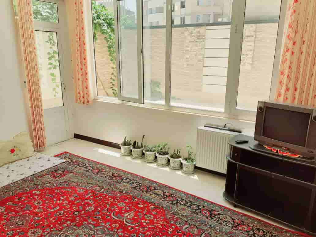 اجاره منزل مبله حیاط دار شهرکرد، معلم