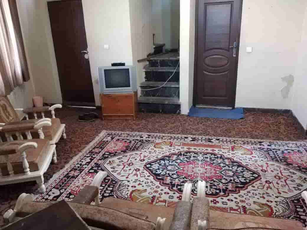 اجاره آپارتمان مبله دوخوابه در سه راه نمازی شیراز -طبقه اول
