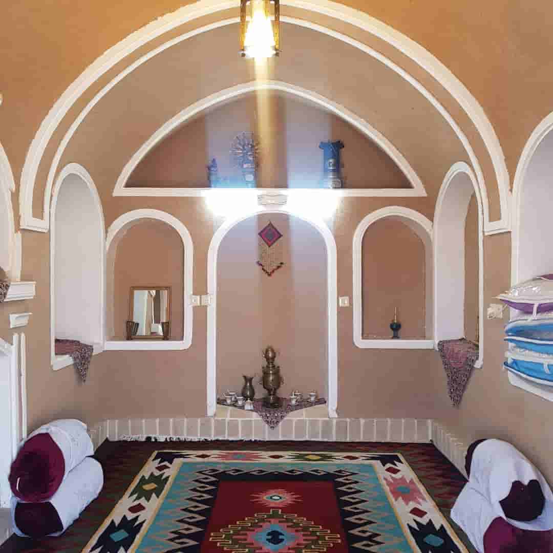 رزرو اقامتگاه بومگردی در دِه آباد بادرود - شاهنشین