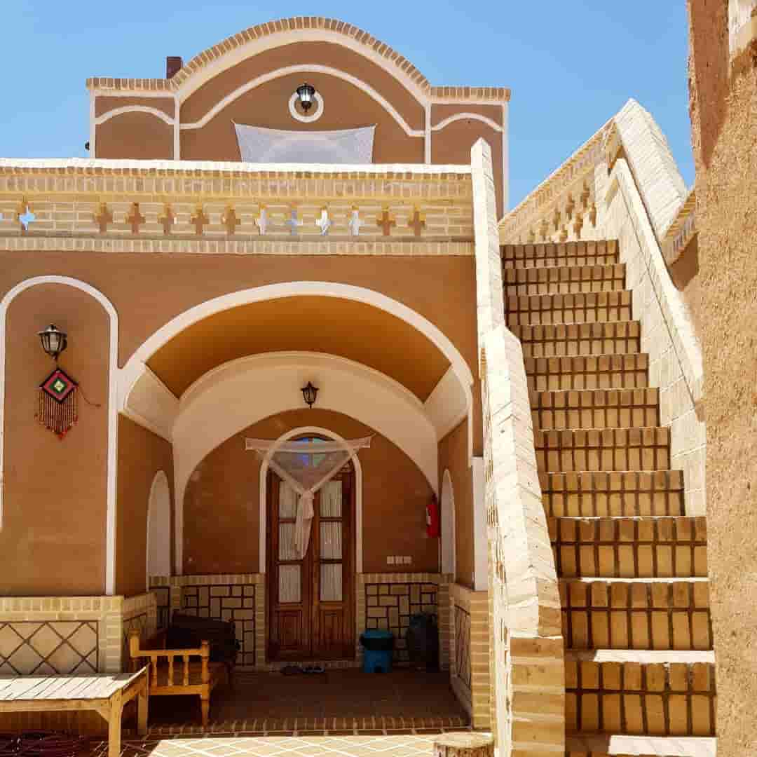 رزرو اقامتگاه بومگردی در دِه آباد بادرود - شاهنشین