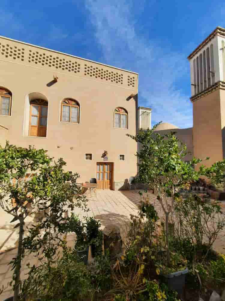 اجاره خانه سنتی در نطنز اصفهان - کاریزا