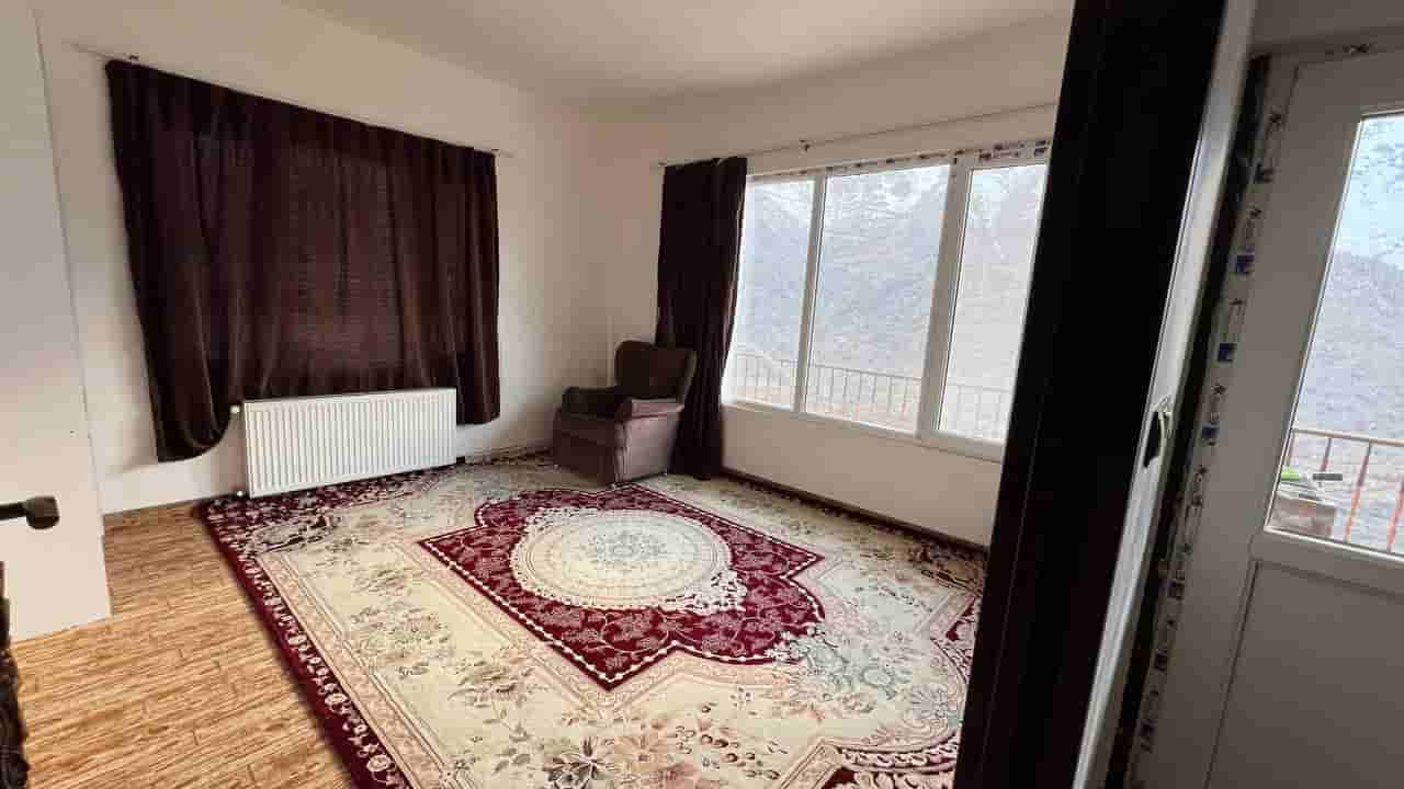 اجاره آپارتمان دوبلکس در اورمان تخت - کردستان180 متری طبقه ی دوم