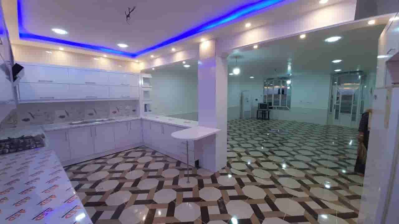 اجاره روزانه منزل ویلایی دوخوابه در پارک بنگسار سیراف-همکف150 متر