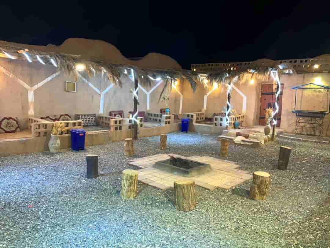 اجاره اقامتگاه بومگردی سنتی در انارک اصفهان-10 متری