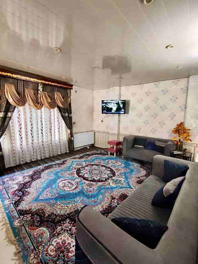 اجاره ویلا استخر اب گرم در باغ بهادران اصفهان - نگین