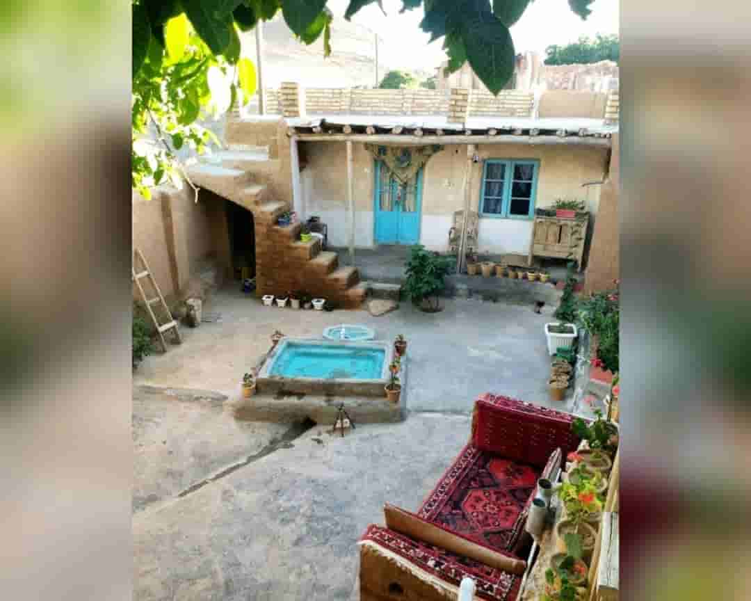اجاره اقامتگاه سنتی در روستای درسجین ابهر
