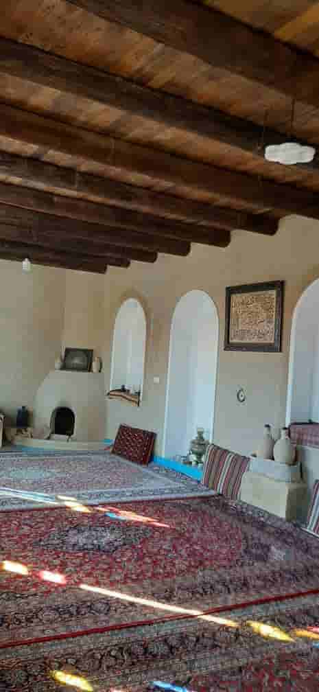 اجاره بومگردی سنتی در بیابانک سرخه - سالن