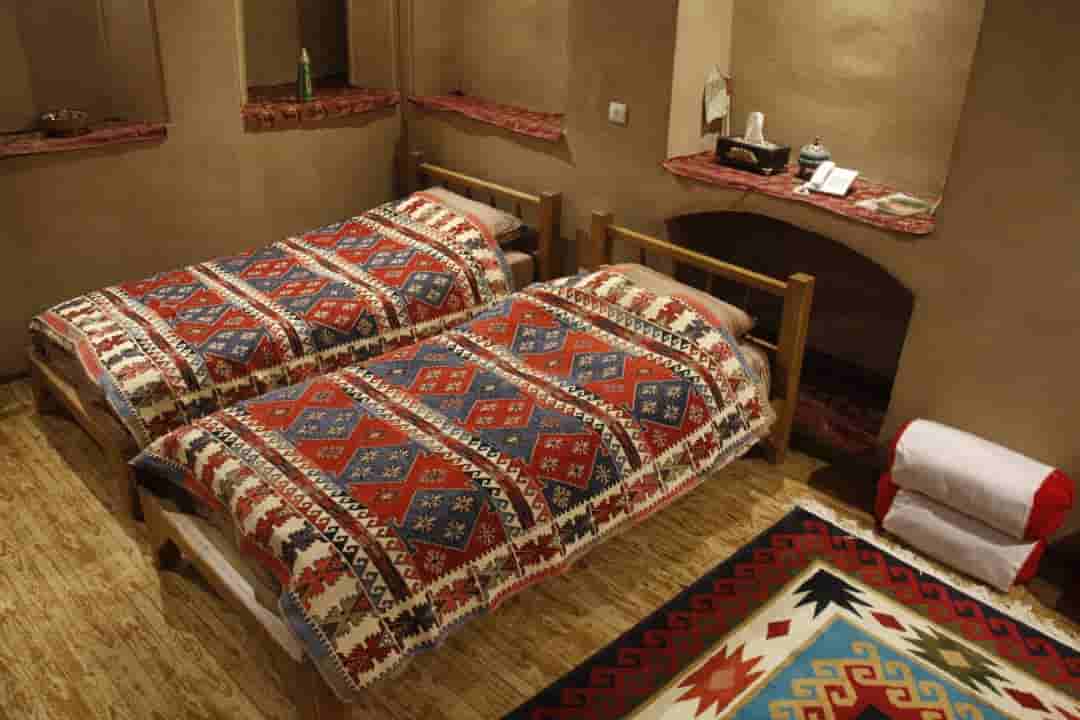 اجاره اقامتگاه بومگردی در روستای مبارکه - اتاق بهار